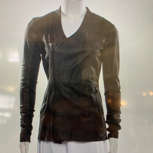 Veda featherweight leather asymmetric zipper jacket - Picture 3 of 12